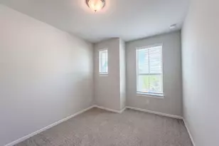 10707 Centre Forest Dr, Houston, TX 77043 - Photo 12