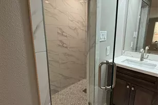 430 B N Hutcheson St, Houston, TX 77003 - Photo 10