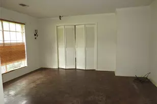 101 Rose Trail, Lake Jackson, TX 77566 - Photo 4