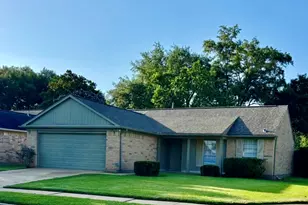 4039 Blacksmith Ln, Sugar Land, TX 77479 - Photo 2