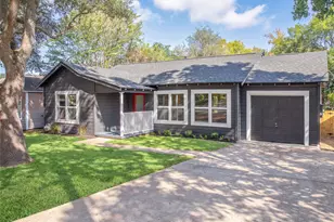 805 E Tom Green St, Brenham, TX 77833 - Photo 6