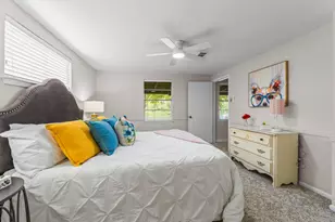 1745 E Pine Lake Cir, Conroe, TX 77316 - Photo 34