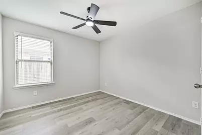 3930 Hawaiian Court, Baytown, TX 77521 - Photo 16