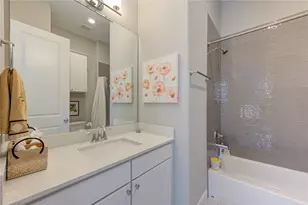 5103 Royal Heath Dr, Houston, TX 77018 - Photo 8