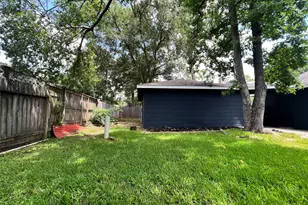 17327 Edsall Dr, Spring, TX 77388 - Photo 40