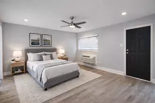 1421 Marshall St, Houston, TX 77006 - Photo 4