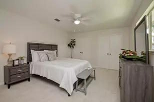 14026 Overbrook Ln, Houston, TX 77077 - Photo 20