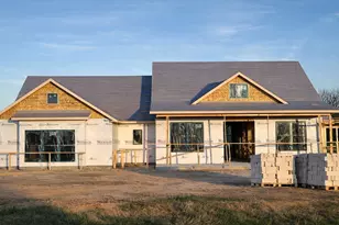 103 Pueblo Dr, Caldwell, TX 77836 - Photo 4