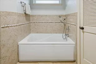 12850 Rich Ct, Houston, TX 77077 - Photo 22