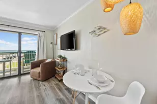 6102 Seawall Blvd, Galveston, TX 77551 - Photo 8