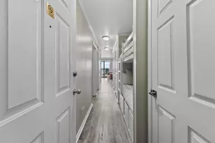 6102 Seawall Blvd, Galveston, TX 77551 - Photo 4