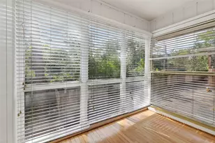 909 Silber Rd, Houston, TX 77024 - Photo 8