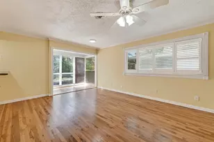909 Silber Rd, Houston, TX 77024 - Photo 4