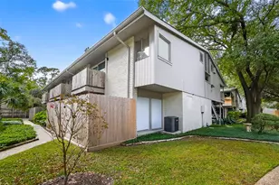 909 Silber Rd, Houston, TX 77024 - Photo 24