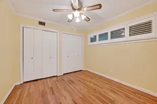 909 Silber Rd, Houston, TX 77024 - Photo 16