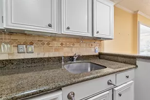 909 Silber Rd, Houston, TX 77024 - Photo 12