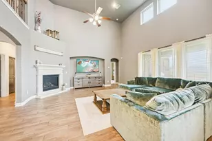 2406 Harborwood Ct, Texas City, TX 77568 - Photo 2