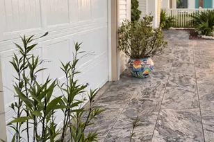 431 Hana Dr, Tiki Island, TX 77554 - Photo 14