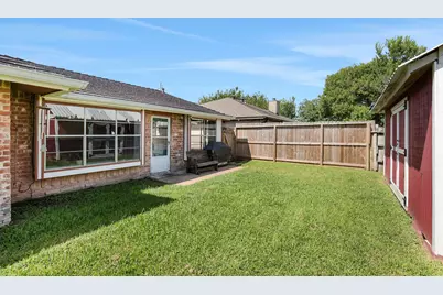 8515 Oakhaven Road, La Porte, TX 77571 - Photo 6