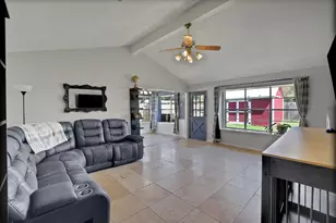 8515 Oakhaven Rd, La Porte, TX 77571 - Photo 10