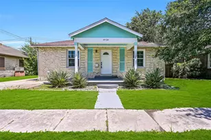 4924 Austin Dr, Galveston, TX 77551 - Photo 1