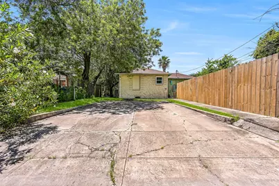 4924 Austin Drive, Galveston, TX 77551 - Photo 26