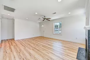 4924 Austin Dr, Galveston, TX 77551 - Photo 8
