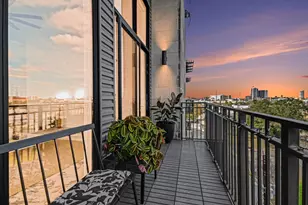 4820 Caroline St, Houston, TX 77004 - Photo 2