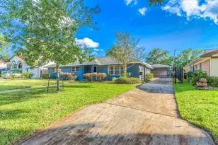 3627 Tartan Ln, Houston, TX 77025 - Photo 2