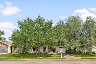 1342 Castle Glen Dr, Houston, TX 77015 - Photo 2