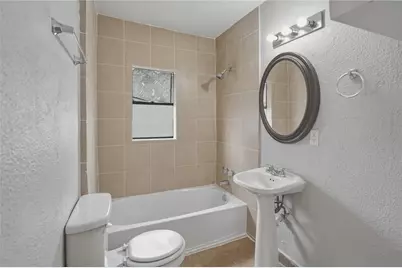 6700 Avenue S Unit D, Houston, TX 77011 - Photo 12