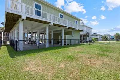 956 Biscayne, Crystal Beach, TX 77650 - Photo 34