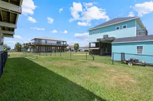 956 Biscayne, Crystal Beach, TX 77650 - Photo 36