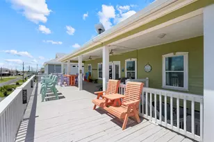 956 Biscayne, Crystal Beach, TX 77650 - Photo 4