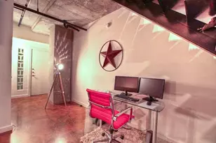 2000 Bagby St, Houston, TX 77002 - Photo 2