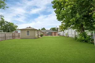 740 Post St, Houston, TX 77022 - Photo 30