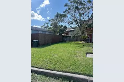 1205 29th, Galveston, TX 77550 - Photo 2