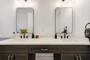 18 Sidney St, Houston, TX 77003 - Photo 18
