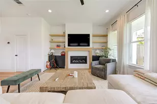 18 Sidney St, Houston, TX 77003 - Photo 6