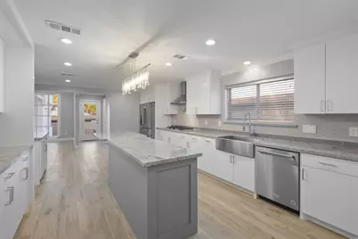 5110 Contour Place, Houston, TX 77096 - Photo 8