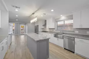 5110 Contour Pl, Houston, TX 77096 - Photo 8