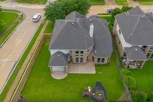 9968 Tallow Pointe Ln, Brookshire, TX 77423 - Photo 4