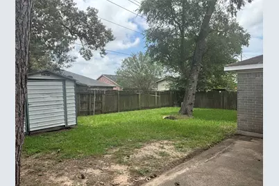 12806 Fern Forest Drive, Houston, TX 77044 - Photo 22