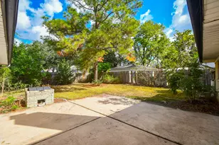 8218 Hazen St, Houston, TX 77036 - Photo 30