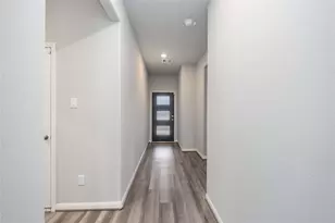 6915 Ventura Dr, Rosharon, TX 77583 - Photo 2