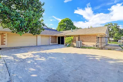 4315 Woodvalley Drive, Houston, TX 77096 - Photo 32