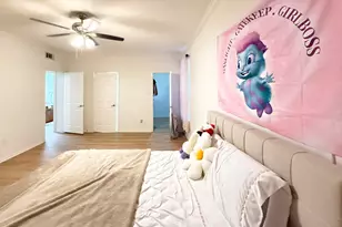 2255 Braeswood Park Dr, Houston, TX 77030 - Photo 18