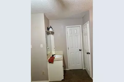 9115 Jennifer Street, Beaumont, TX 77707 - Photo 8