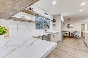 9219 Timberside Dr, Houston, TX 77025 - Photo 20