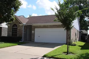2910 Blue Dawn Dr, Katy, TX 77449 - Photo 2